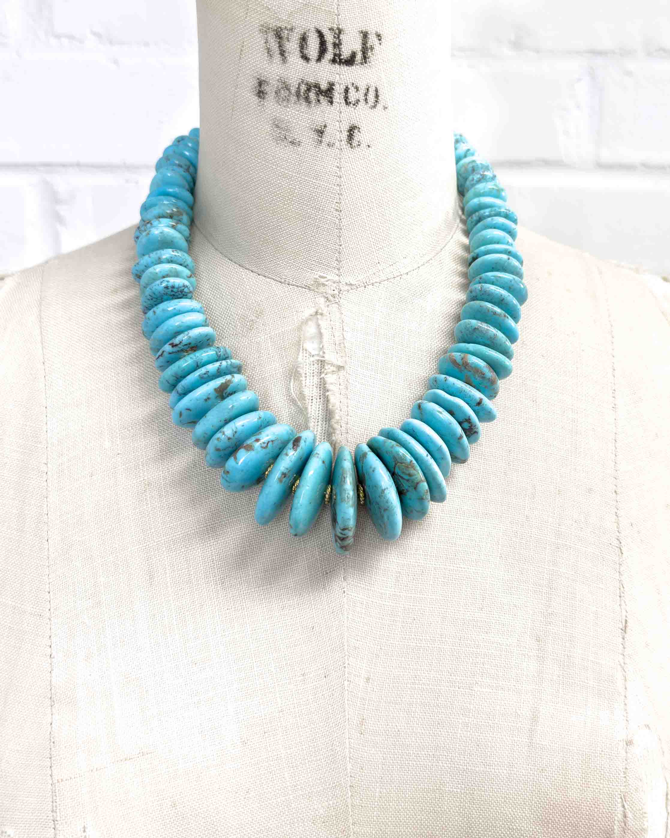 Buy Turquoise green textured stone statement necklace Online. – Odette